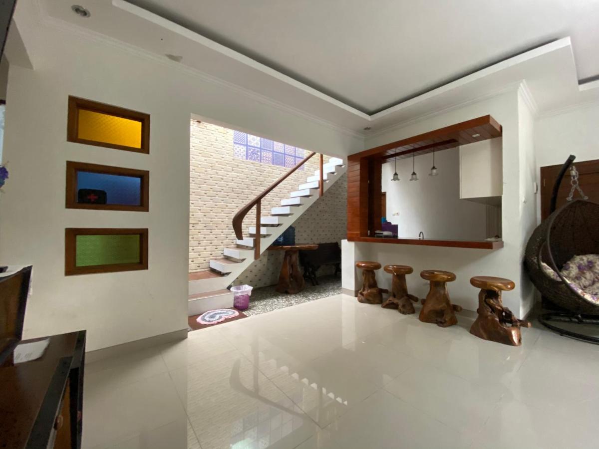 Rengganis Homestay Yogyakarta Exterior foto